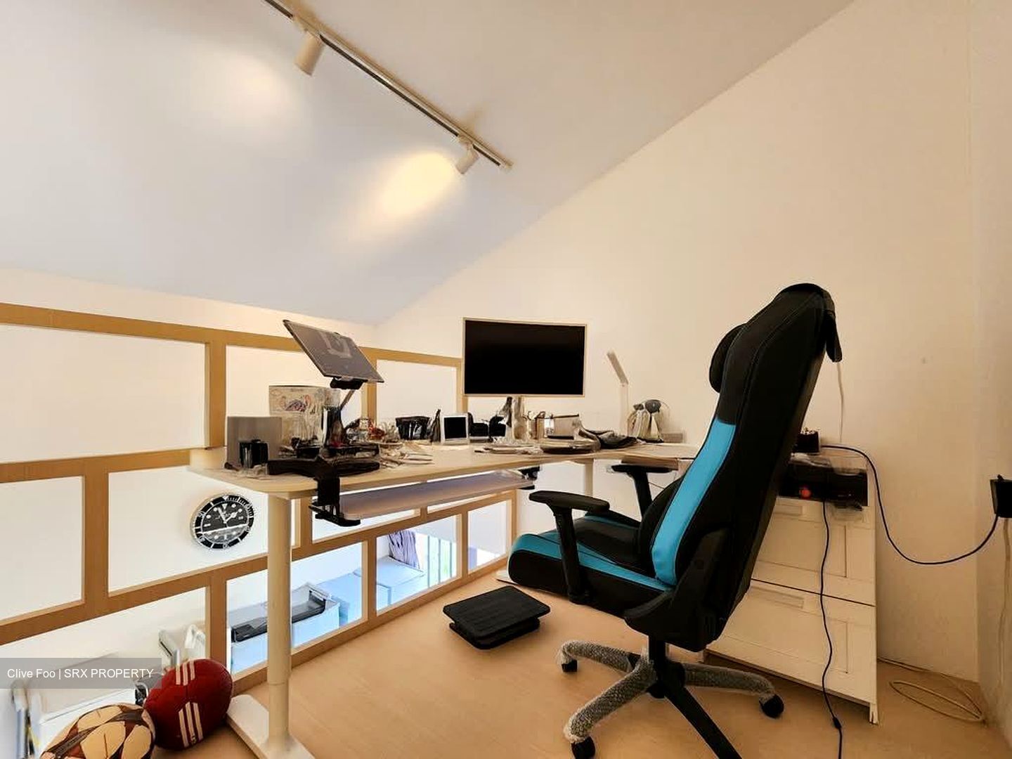 Affinity At Serangoon (D19), Terrace #527876471